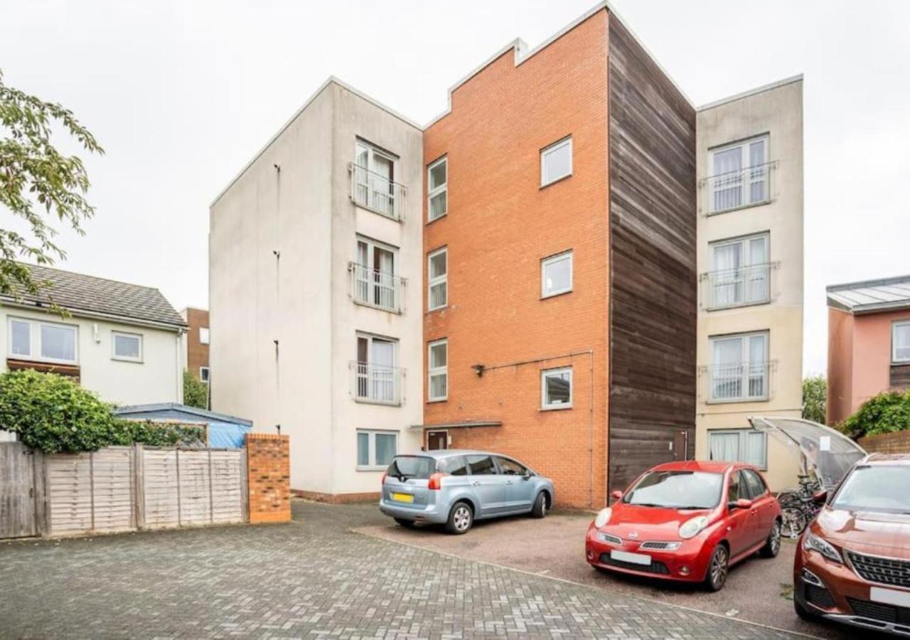 The Dartford Lodge - Free Parking Εξωτερικό φωτογραφία